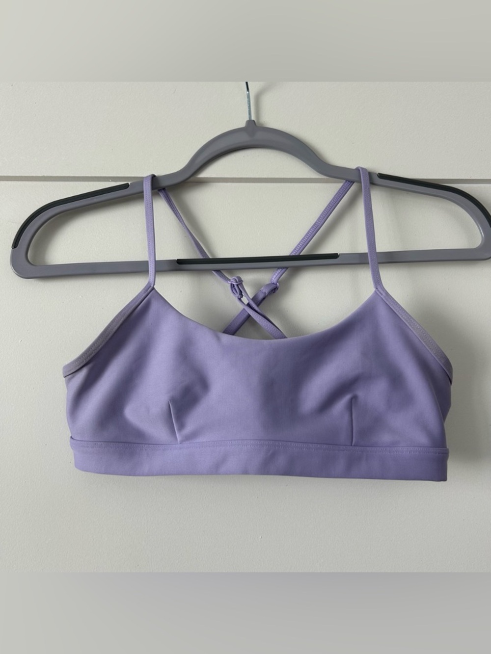 ALO Yoga Airlift Intrigue Lavender Sports Bra
